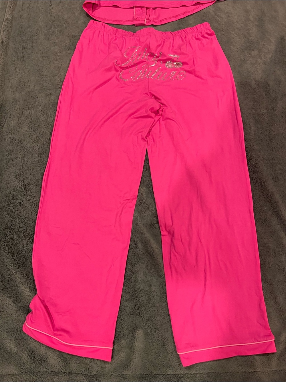 Juicy Couture Hot Pink Rhinestone Logo Lounge Pants and top